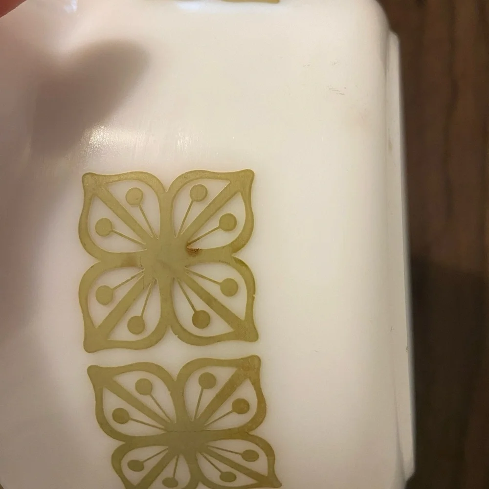 Pyrex elegant white
